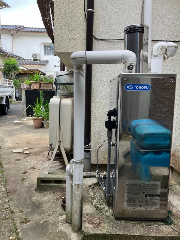 施工前の給湯器1