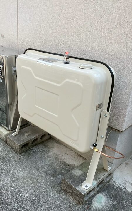 新しいオイルタンク