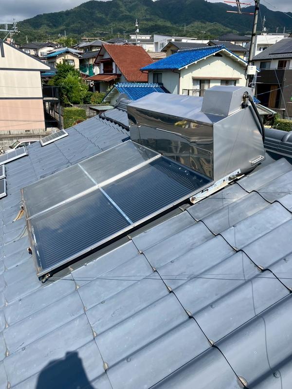 施工前：旧太陽熱温水器本体