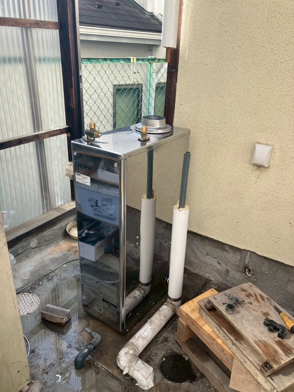 途中：リモコン撤去・配線処理