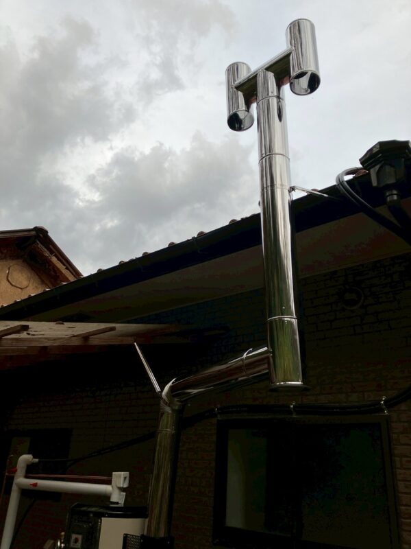 ステンレス煙突の立ち上がり