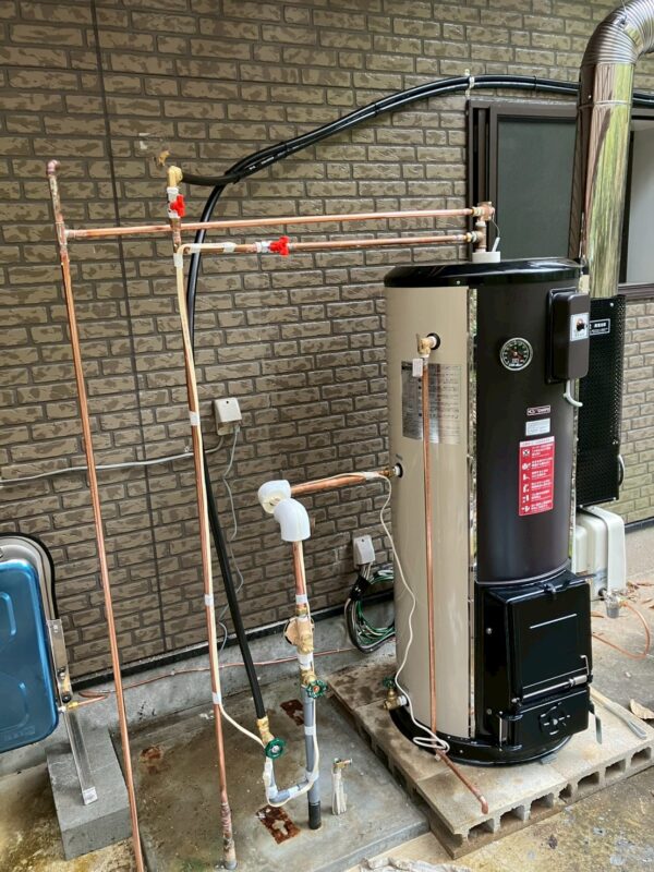 LHG4010S据付途中の様子