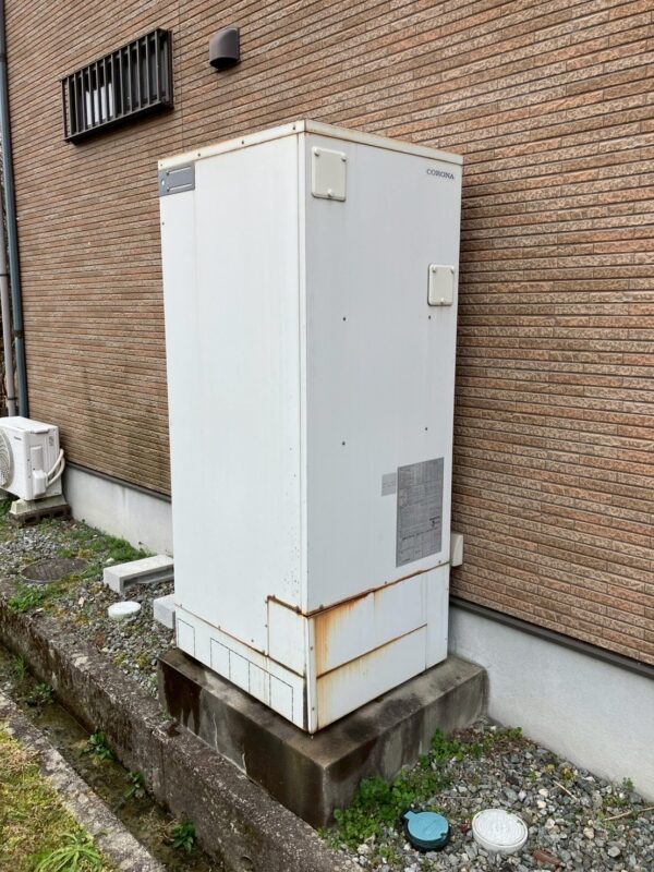 施工前：コロナ電気温水器 本体