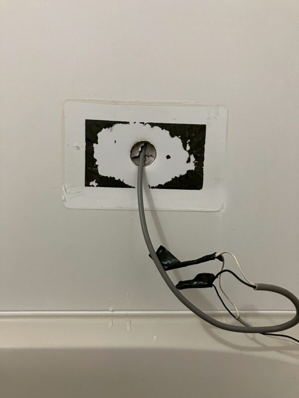 リモコン交換：配線・下地確認