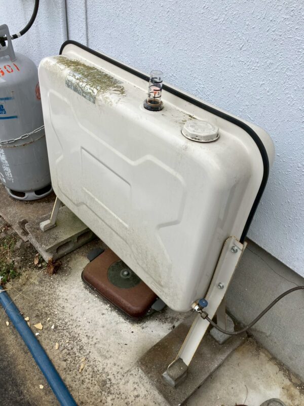 オイルタンク（施工前）