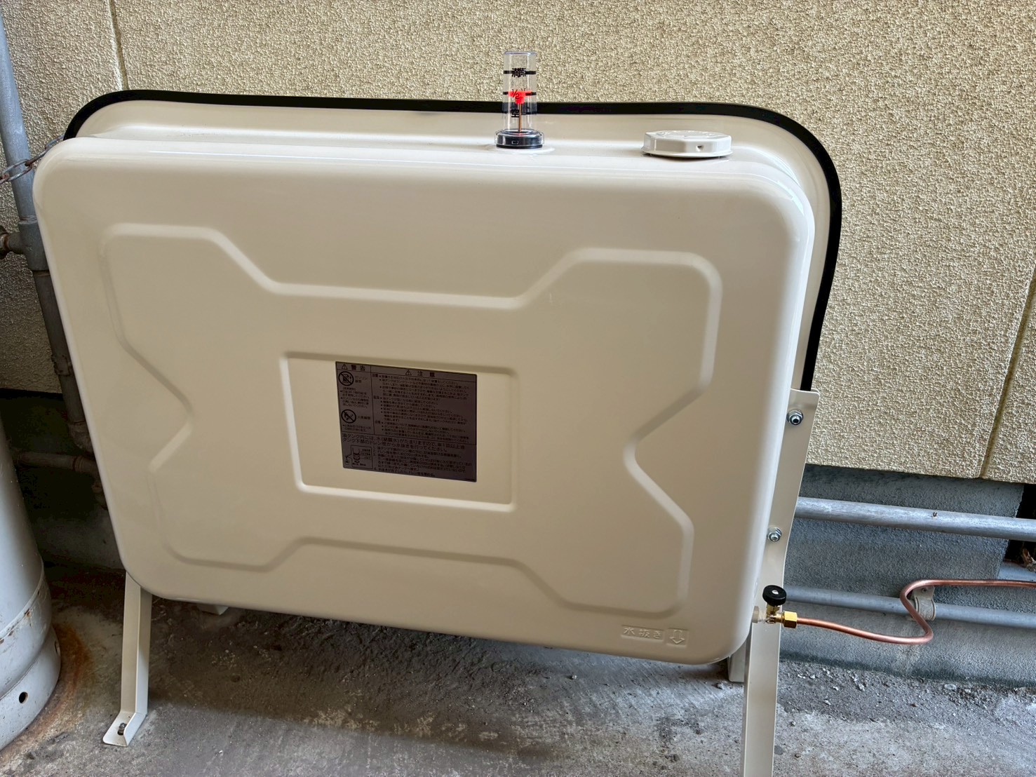 新しく設置したオイルタンク